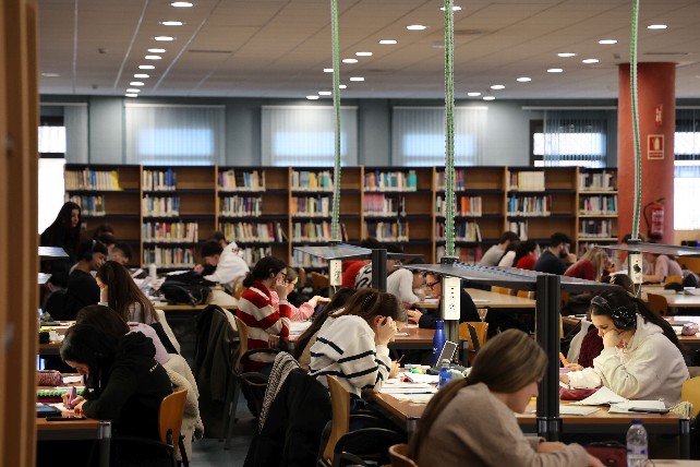 La Biblioteca Universitaria de Burgos adelanta una semana la apertura de sus aulas búho